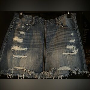 Women’s American Eagle denim skirt size 14